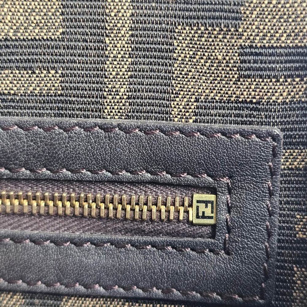 Fendi Baguette Brown FF Jacquard Shoulder Bag Gold FF Clasp - Preowned - Picture 12 of 16